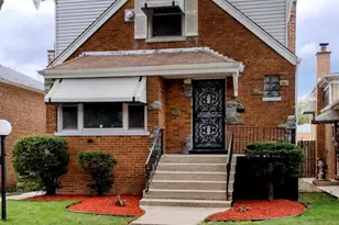9630 S La Salle St, Chicago, IL 60628 - Photo 1