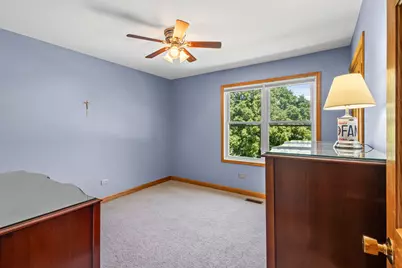 [Address not provided], Downers Grove, IL 60516 - Photo 17