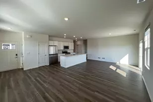 2411 Glacier St, Pingree Grove, IL 60140 - Photo 5