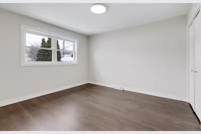 4933 N Keeler Avenue, Chicago, IL 60630 - Photo 11