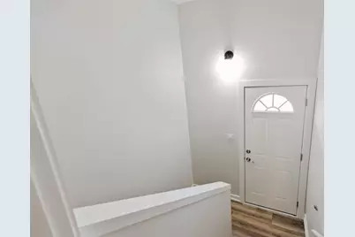 4933 N Keeler Avenue, Chicago, IL 60630 - Photo 13