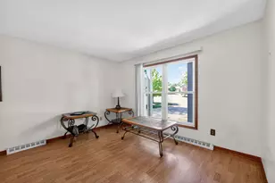 112 Stoney Creek Dr, Dekalb, IL 60115 - Photo 9