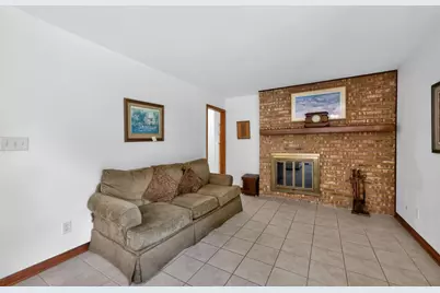 112 Stoney Creek Drive, Dekalb, IL 60115 - Photo 17