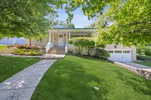 671 Revere Rd, Glen Ellyn, IL 60137 - Photo 1