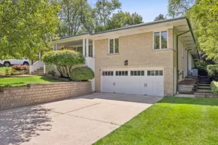 671 Revere Rd, Glen Ellyn, IL 60137 - Photo 33