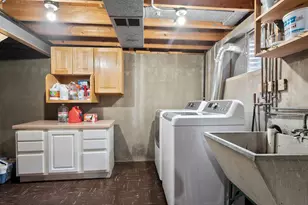 915 S See-Gwun Ave, Mount Prospect, IL 60056 - Photo 17
