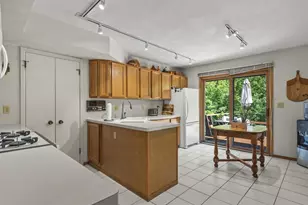 5121 Brookview Rd, Rockford, IL 61107 - Photo 11
