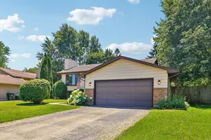 2359 High Point Dr, Lindenhurst, IL 60046 - Photo 45