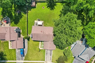 2359 High Point Drive, Lindenhurst, IL 60046 - Photo 41