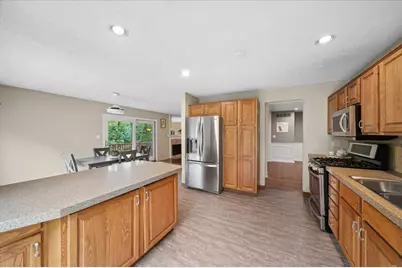 6638 Timbertrails Road, Lisle, IL 60532 - Photo 9