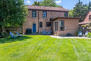 6957 N Caldwell Ave, Chicago, IL 60646 - Photo 19