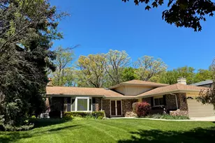 387 Woodlane Ct, Wood Dale, IL 60191 - Photo 1