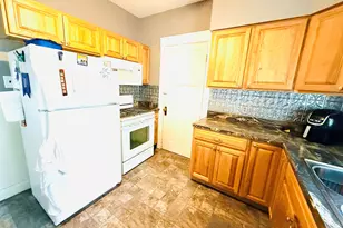 810 E Lincoln St, Hoopeston, IL 60942 - Photo 5
