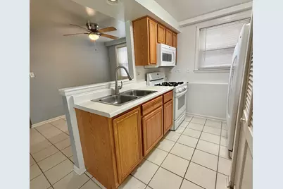 6447 S Narragansett Avenue #1B, Chicago, IL 60638 - Photo 5