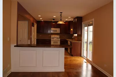 2382 N Quaker Hollow Lane, Round Lake Beach, IL 60073 - Photo 5