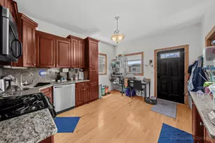 2254 N Avers Ave, Chicago, IL 60647 - Photo 9