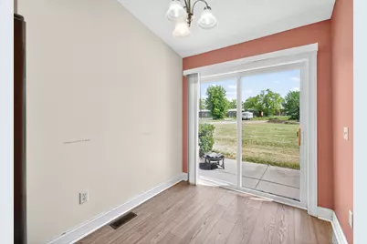 3925 South Pointe Drive #B, Dekalb, IL 60115 - Photo 13