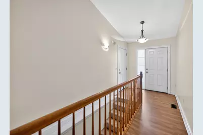 3925 South Pointe Drive #B, Dekalb, IL 60115 - Photo 7