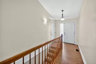 3925 S Pointe Dr, Dekalb, IL 60115 - Photo 7