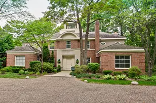 427 N Sheridan Rd, Lake Forest, IL 60045 - Photo 1
