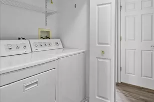 2933 Talaga Dr, Algonquin, IL 60102 - Photo 25