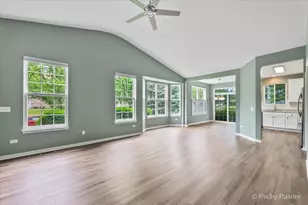 2933 Talaga Dr, Algonquin, IL 60102 - Photo 5