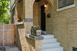 5942 N Kolmar Ave, Chicago, IL 60646 - Photo 3