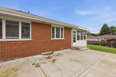 104 W Granville Avenue, Roselle, IL 60172 - Photo 27
