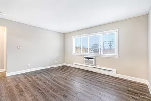 7005 W Gunnison St, Harwood Heights, IL 60706 - Photo 3