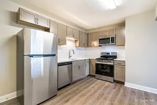 7005 W Gunnison St, Harwood Heights, IL 60706 - Photo 7