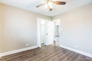 7005 W Gunnison St, Harwood Heights, IL 60706 - Photo 13