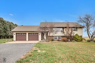 1314 Eldamain Rd, Plano, IL 60545 - Photo 1