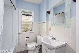 571 S Smith Blvd, Aurora, IL 60505 - Photo 9