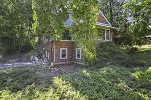 2810 Fischer Dr, Burlington, WI 53105 - Photo 3