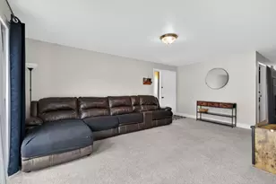 1289 Ct E Ct, Hanover Park, IL 60133 - Photo 3