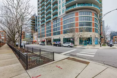 340 W Superior Street #1006, Chicago, IL 60654 - Photo 1