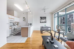340 W Superior St, Chicago, IL 60654 - Photo 7