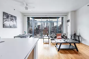 340 W Superior St, Chicago, IL 60654 - Photo 5