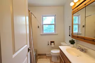 4715 W Lake Ave, Glenview, IL 60025 - Photo 15