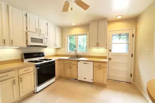 4715 W Lake Ave, Glenview, IL 60025 - Photo 7
