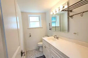 4715 W Lake Ave, Glenview, IL 60025 - Photo 11