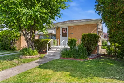 6244 W Foster Avenue, Chicago, IL 60630 - Photo 1
