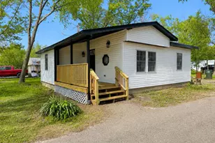 110 N Robert Dr, Godley, IL 60407 - Photo 1