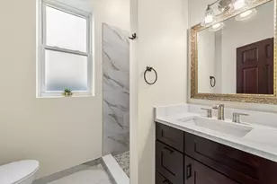 2610 W Evergreen Ave, Chicago, IL 60622 - Photo 11