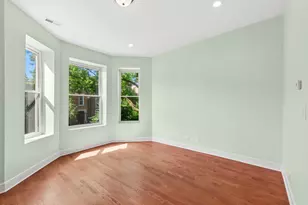 2610 W Evergreen Ave, Chicago, IL 60622 - Photo 3