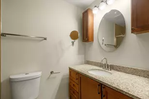 235 Blossom Ct, Buffalo Grove, IL 60089 - Photo 17