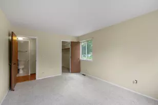 235 Blossom Ct, Buffalo Grove, IL 60089 - Photo 15