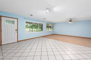 34 Scarsdale Rd, Montgomery, IL 60538 - Photo 3