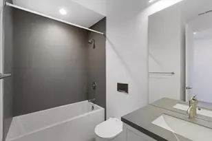 204 S Leavitt St, Chicago, IL 60612 - Photo 13