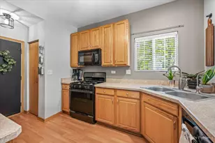 535 Foxridge Dr, Fox Lake, IL 60020 - Photo 15